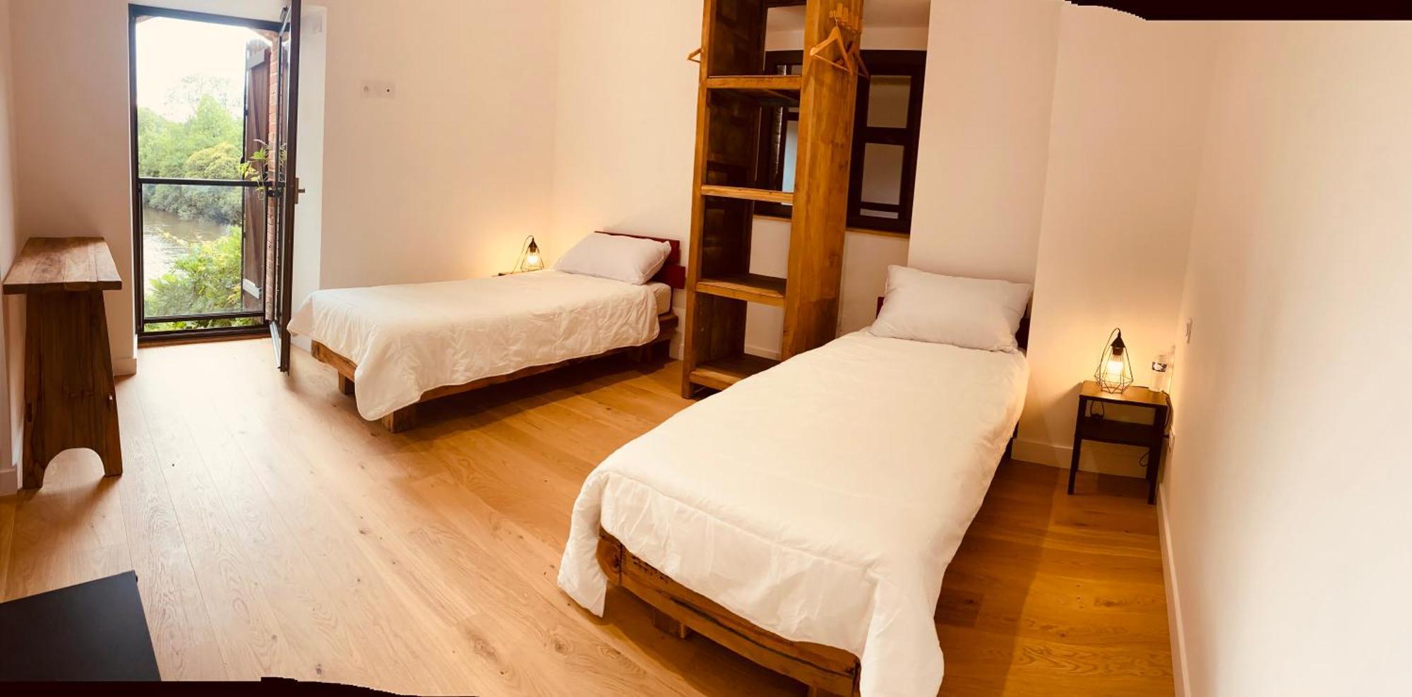 Le Moulin Du Guy, Proche Du Puy Dufou Bed & Breakfast Chanverrie ภายนอก รูปภาพ